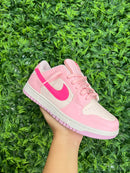 Dunk Low Barbie