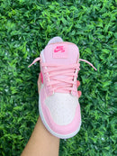Dunk Low Barbie