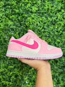 Dunk Low Barbie