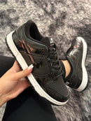 Dunk Low preto Brilhante
